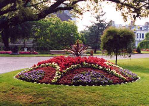 Emonville Park And The Gardens Of Carmel