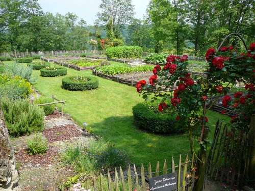 Jardín mediaval de los Majestad de Coucy