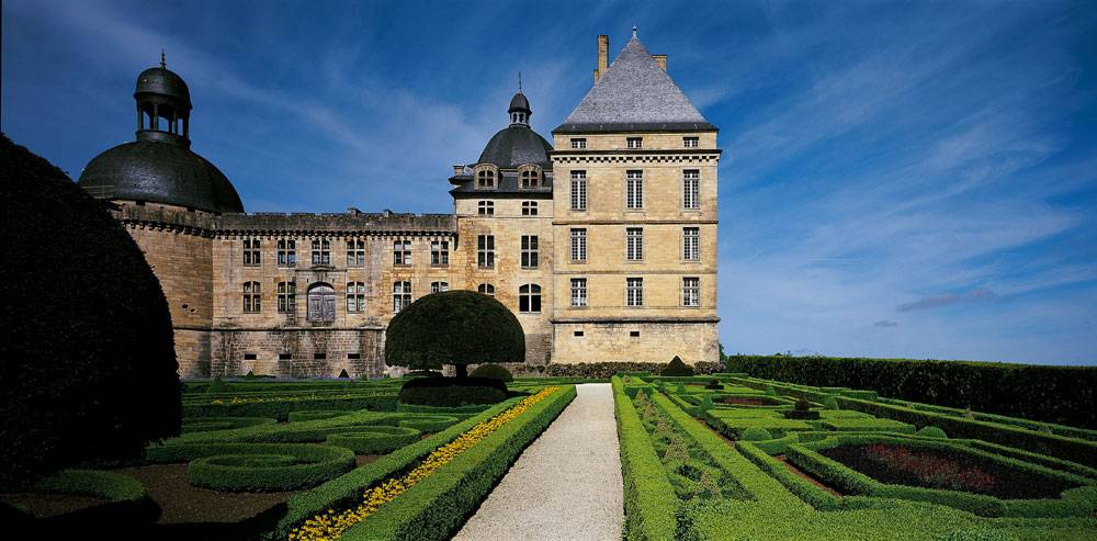 Die Gärten des Schlosses von Hautefort photo 2