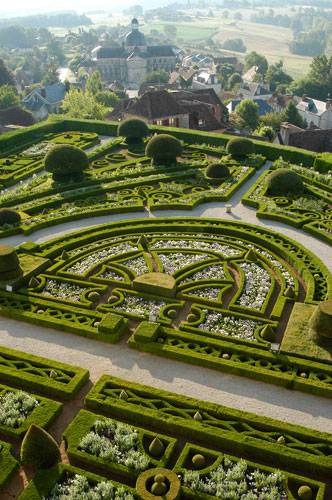 Die Gärten des Schlosses von Hautefort photo 3