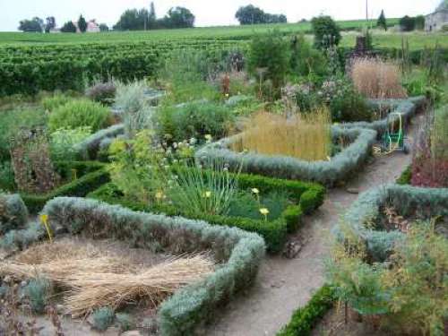 Jardin Médiéval de la Commanderie de Sallebruneau