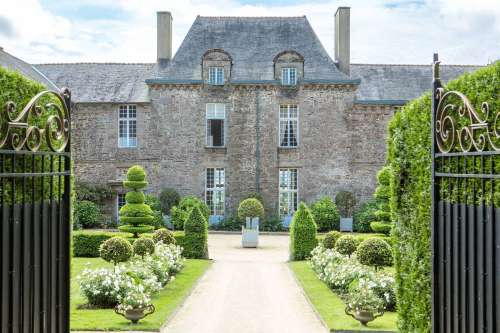 L'Art Topiaire en fête ! - Bazouges-La-Pérouse