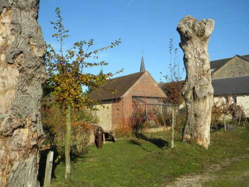 Chemin des Trognes de la Maison Botanique