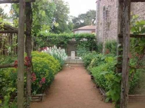 Jardin Médiéval - Espace Saint Jacques