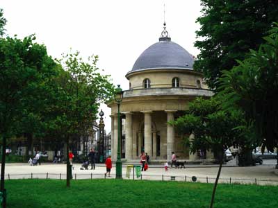 Parco Monceau a Parigi photo 1