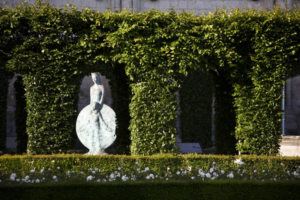 圣乔治Saint-Georges de Boscherville修道院花园 photo 4