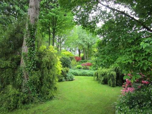 The Mesnil Garden
