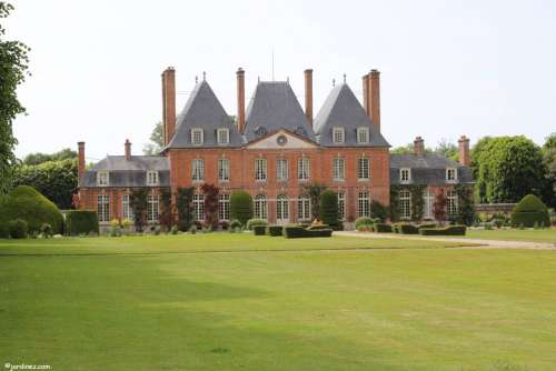 Rosaleda y Jardines del Castillo de Mesnil Geoffroy 