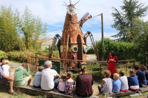 Le Nombril du Monde, jardin d'histoires