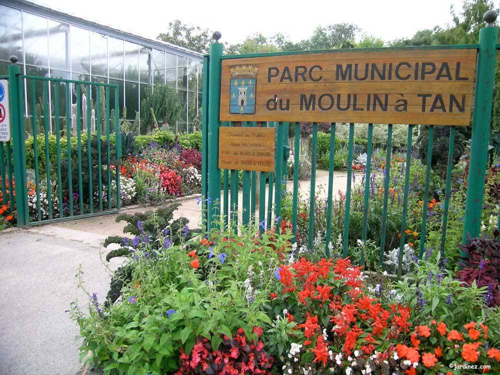 Park Moulin à Tan and Tropical greenhouses photo 3