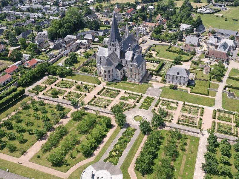 Visite découverte avec les bénévoles de l’Association Touristique de l’Abbaye Romane - Saint-Martin-de-Boscherville Visite découverte avec les bénévoles de l’Association Touristique de l’Abbaye Romane - Saint-Martin-de-Boscherville